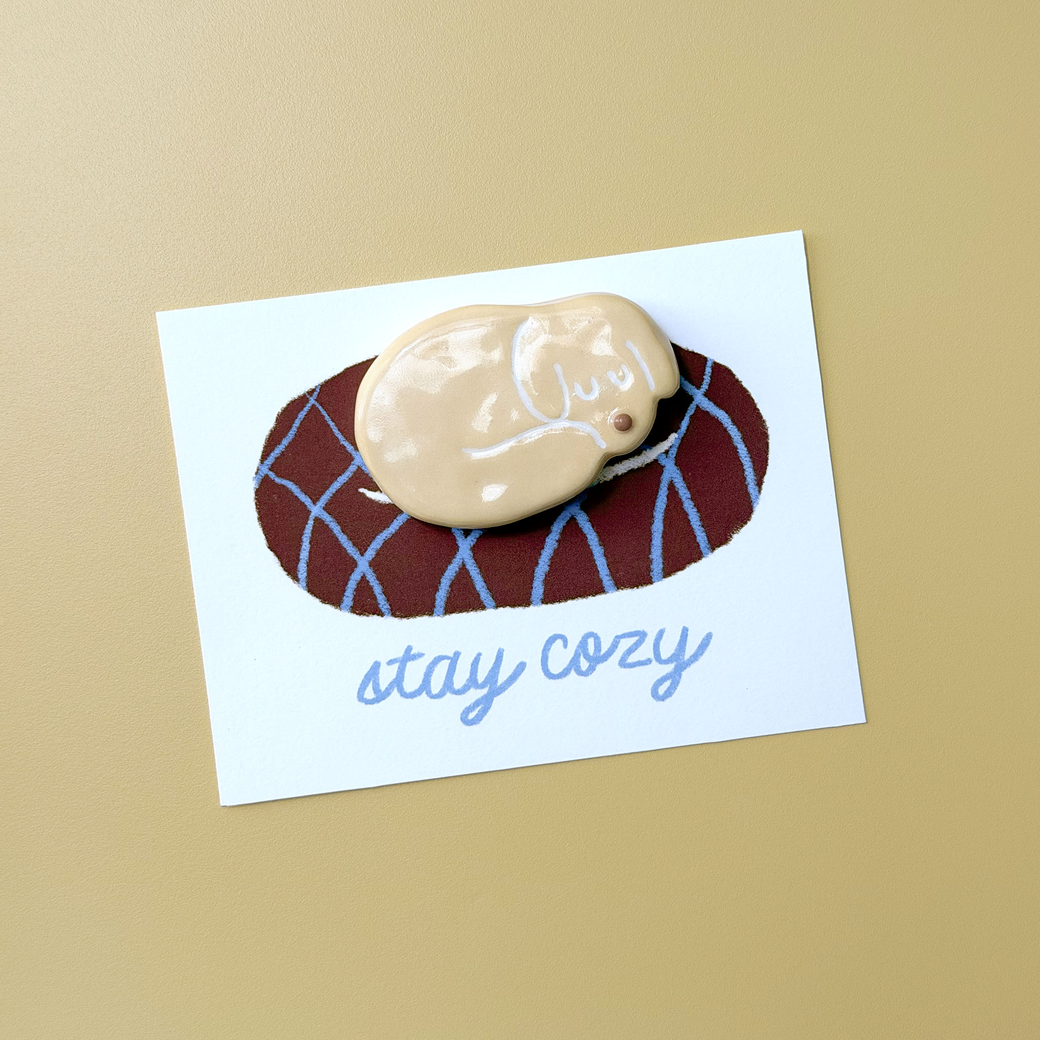 Cream Puppy – Stay Cozy Magnet
